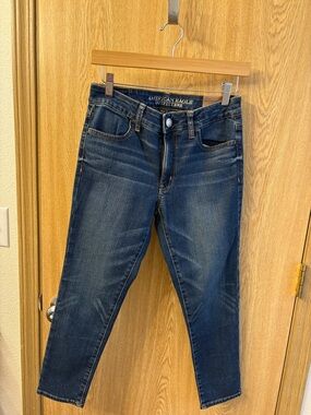 American Eagle Outfitters Women’s Dark Blue Skinny Jeans